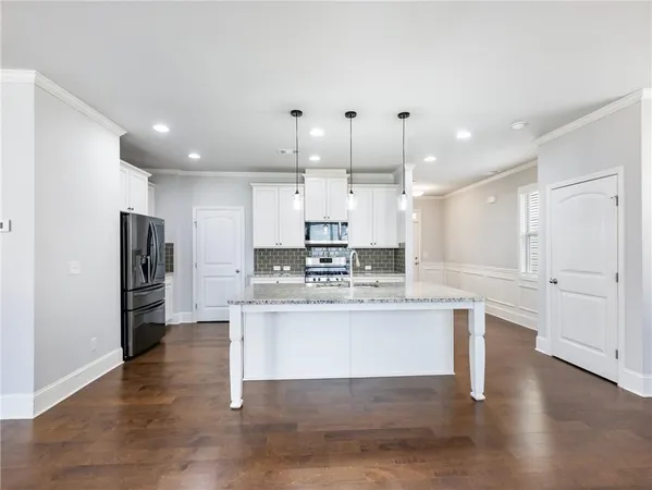 $2,600 | 6614 Trailblazer Road, Flowery Branch, GA 30542