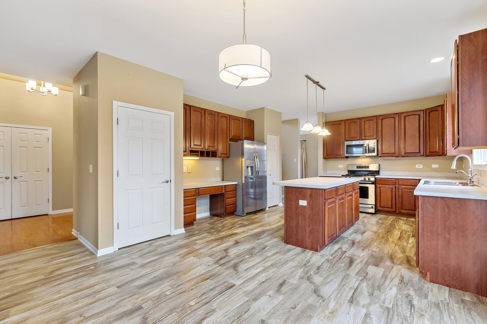 1325 Mulberry Lane Cary, IL 60013 - Photo 6 of 21