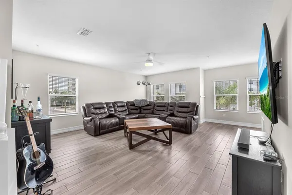 $6,500 | 5351 Bridge Street, Unit 16, Tampa, FL 33611
