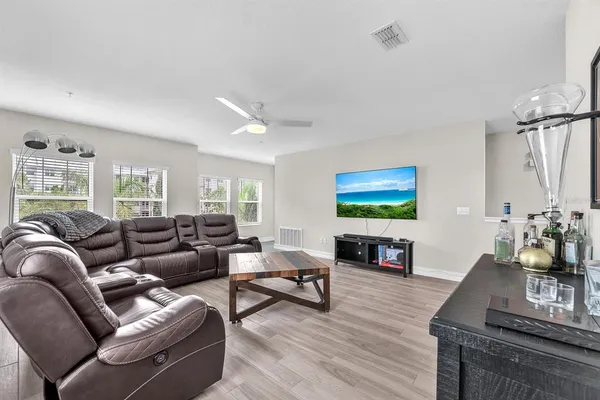 $6,500 | 5351 Bridge Street, Unit 16, Tampa, FL 33611