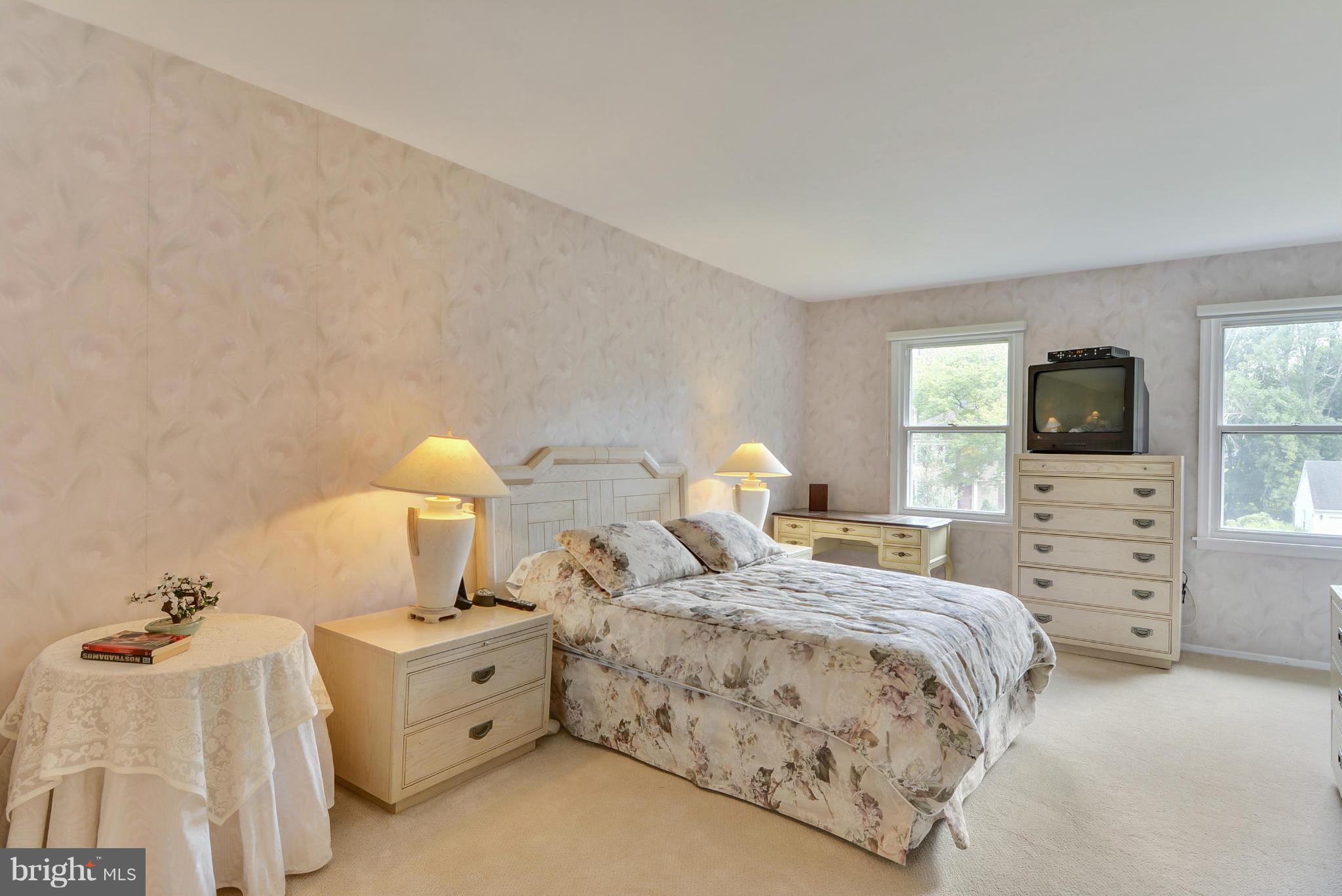 21 Stonegate Drive Silver Spring, MD 20905 - Photo 15 of 28 Bedroom (Master)