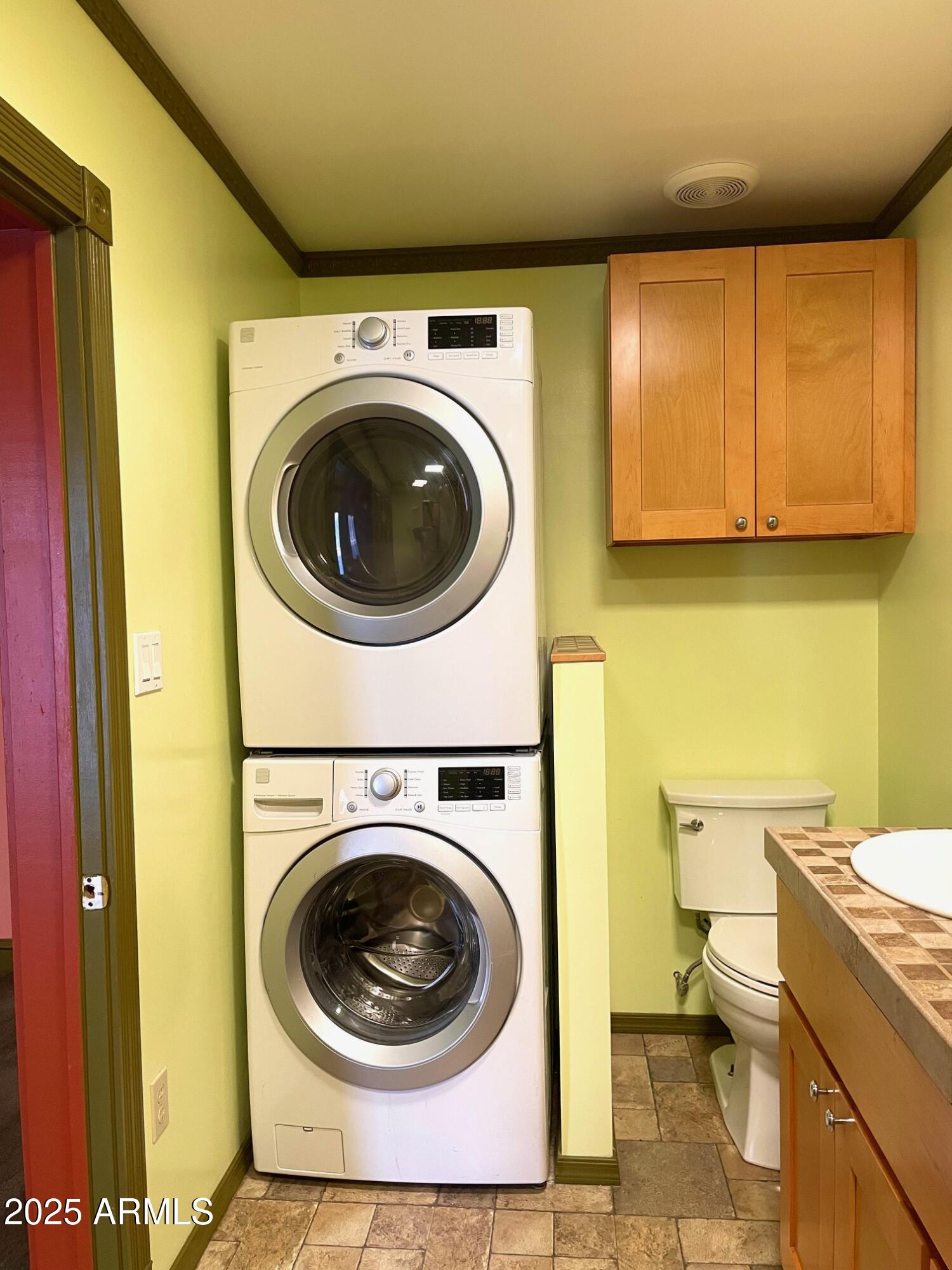 220 A Opera Drive Bisbee, AZ 85603 - Photo 26 of 46 a utility room with dryer and washer