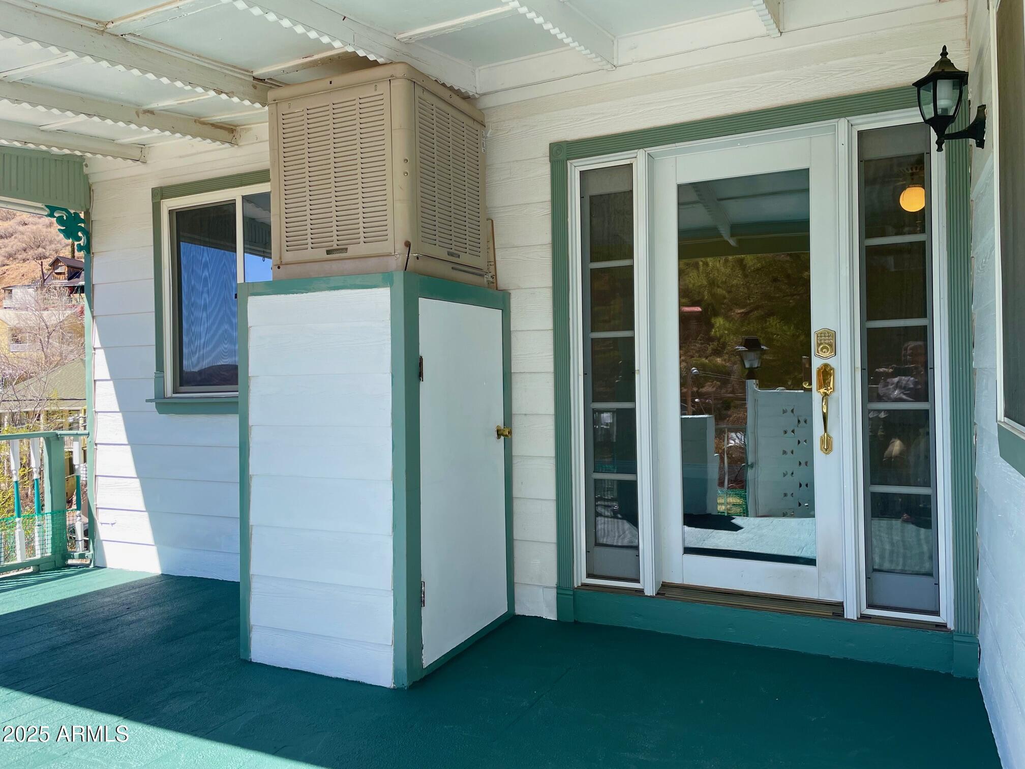 220 A Opera Drive Bisbee, AZ 85603 - Photo 9 of 46 a view of a house with backyard and tub