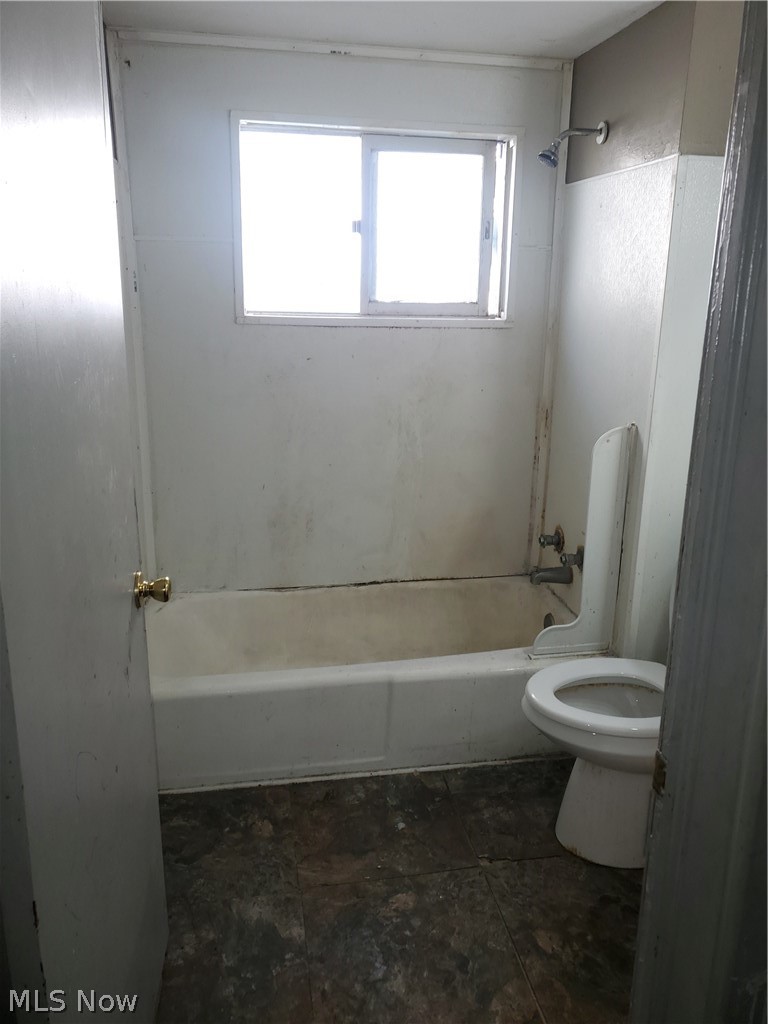 1618 Holyrood Road Cleveland, OH 44106 - Photo 12 of 26 Gallery Image 12