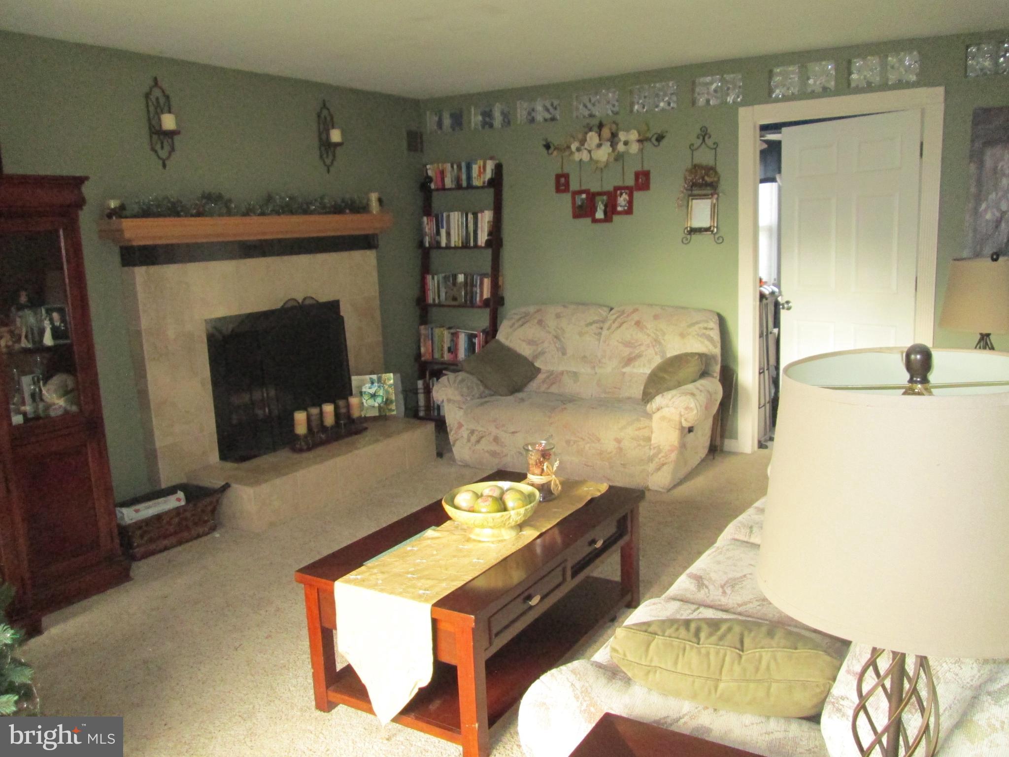 20 Blue Devil Lane Hamilton, NJ 08619 - Photo 12 of 28 Living Room