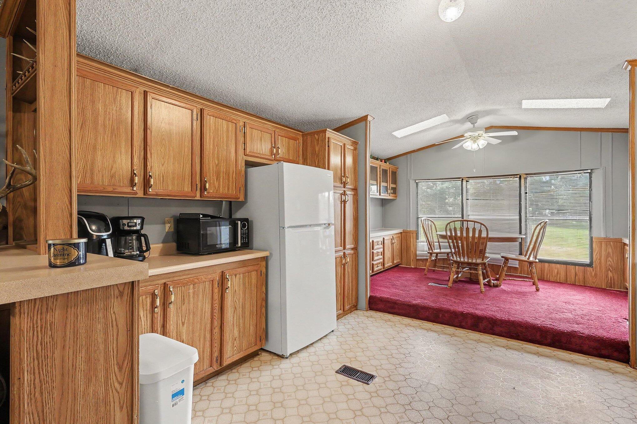 912 South Bossett Road Ravenna, MI 49451 - Photo 10 of 29 010_file_1522