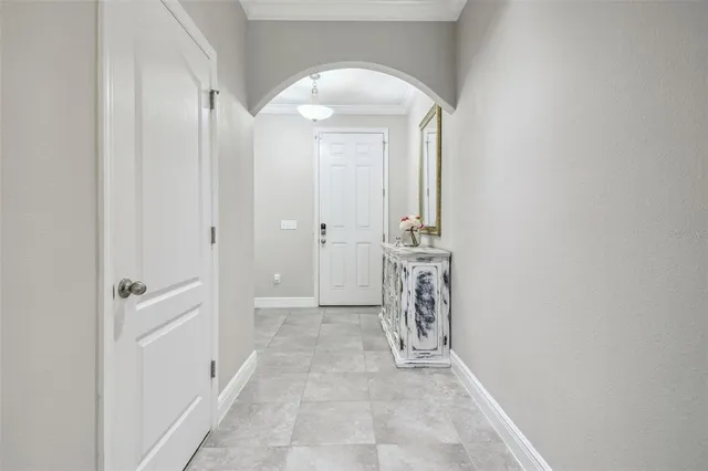 $450,000 | 10512 Scenic Hollow Drive, Riverview, FL 33578