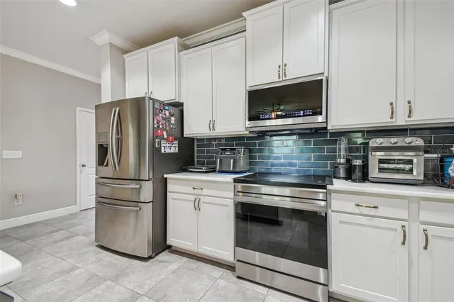 $450,000 | 10512 Scenic Hollow Drive, Riverview, FL 33578