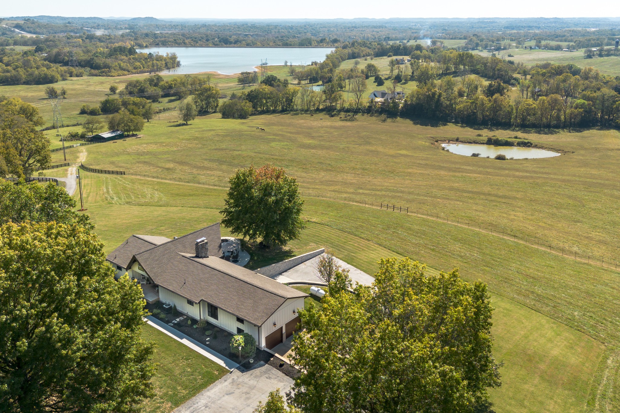 2202 Darks Mill Road Columbia, TN 38401 - Photo 3 of 100
