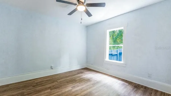 $2,000 | 912 East Carolina Avenue, Deland, FL 32724