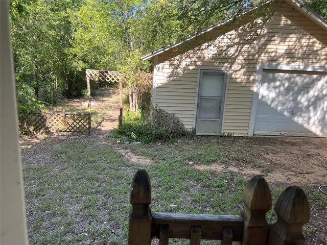 $298,000 | 3304 Huron Trail, Lake Worth, TX 76135