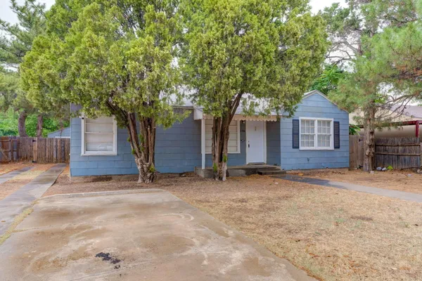 $1,495 | 2206 32nd Street, Lubbock, TX 79411