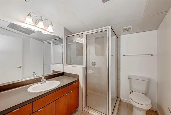 $2,500 | 9788 Clarewood Drive, Unit 308, Houston, TX 77036