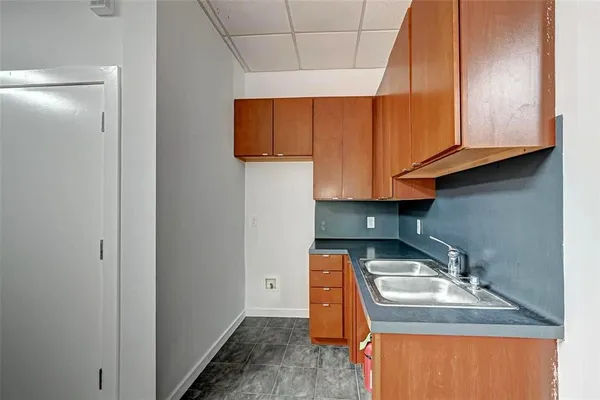 $2,500 | 9788 Clarewood Drive, Unit 308, Houston, TX 77036