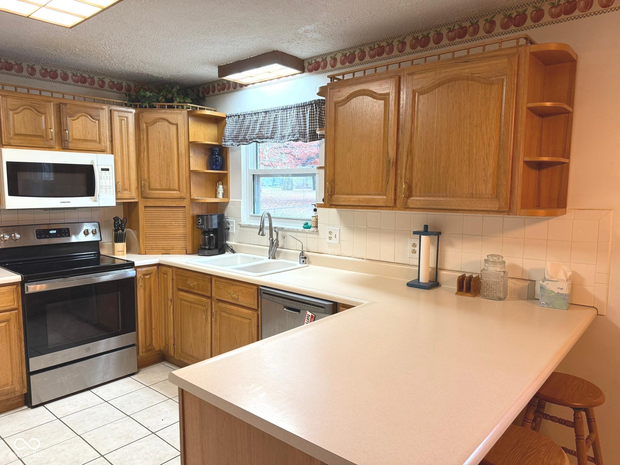 10841 Maze Road Indianapolis, IN 46259 - Photo 8 of 37