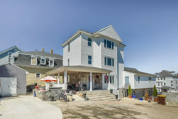 $750,000 | 471-473 Division Street, Fall River, MA 02721