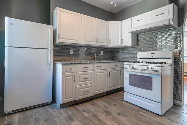 $750,000 | 471-473 Division Street, Fall River, MA 02721