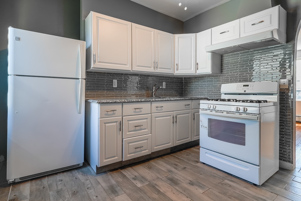 471-473 Division Street Fall River, MA 02721 - Photo 17 of 39