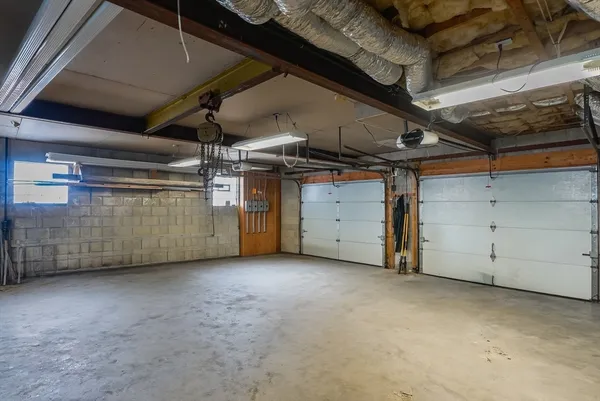 $750,000 | 471-473 Division Street, Fall River, MA 02721