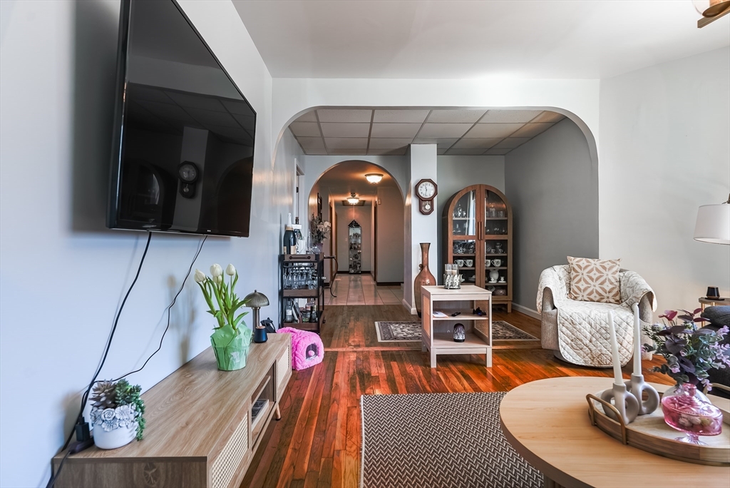 471-473 Division Street Fall River, MA 02721 - Photo 4 of 39