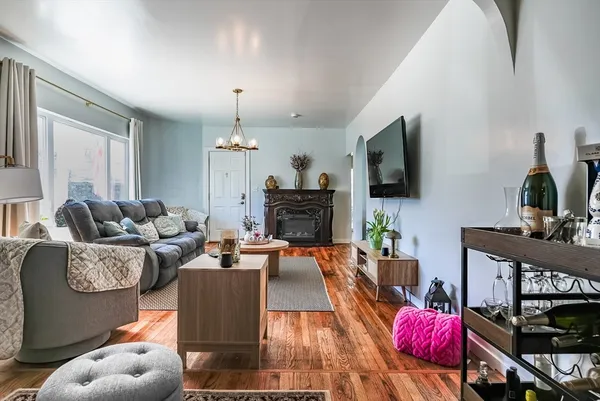 $750,000 | 471-473 Division Street, Fall River, MA 02721