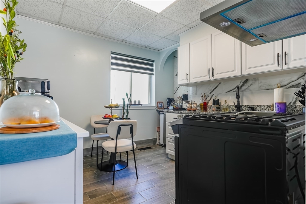 471-473 Division Street Fall River, MA 02721 - Photo 7 of 39