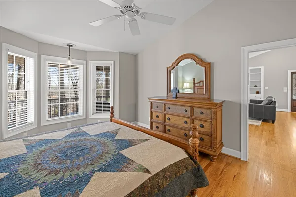 $899,900 | 204 Riverlake Road, Fair Play, SC 29643