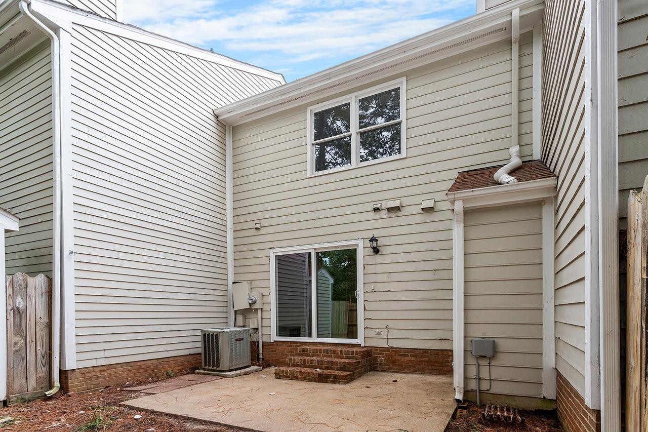 1432 Kent Road Raleigh, NC 27606 - Photo 25 of 27 Photo 25