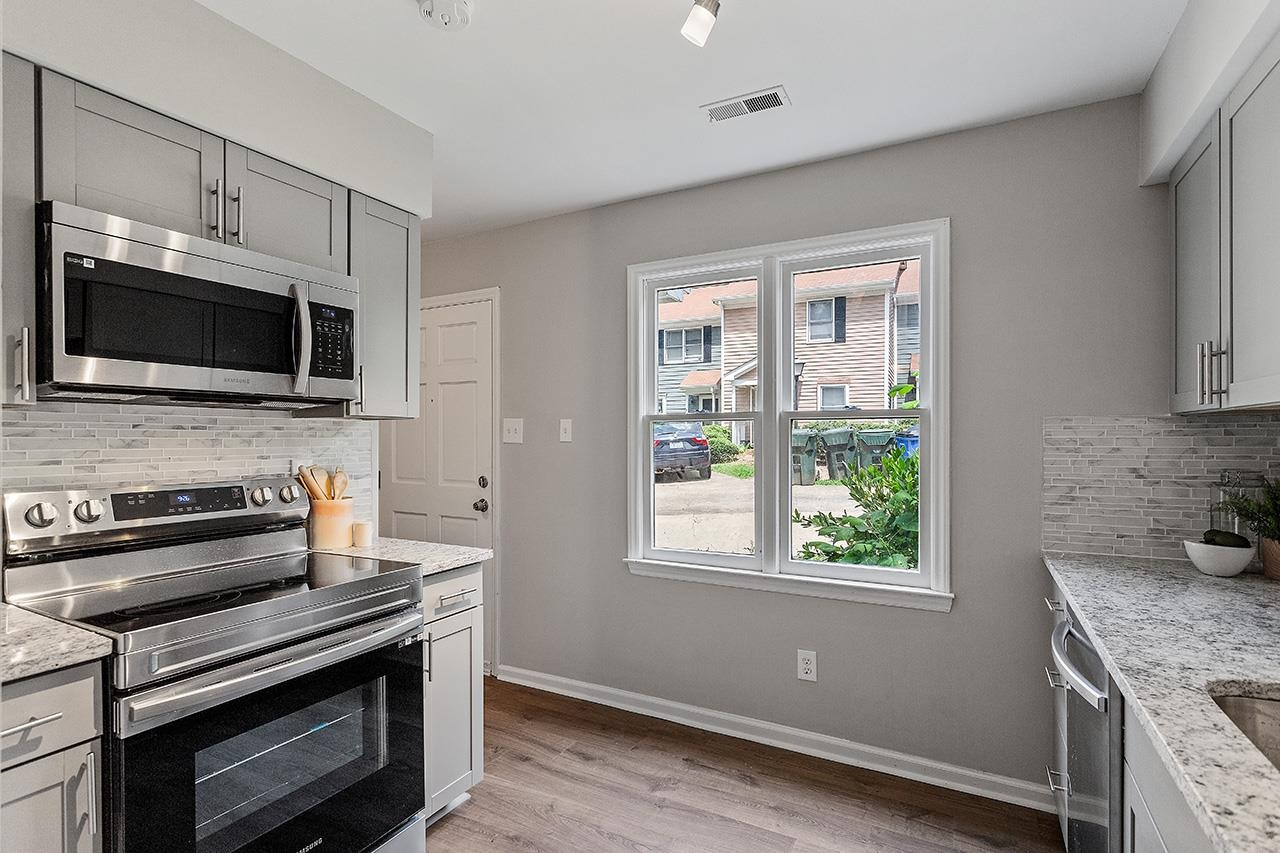 1432 Kent Road Raleigh, NC 27606 - Photo 5 of 27 Photo 5