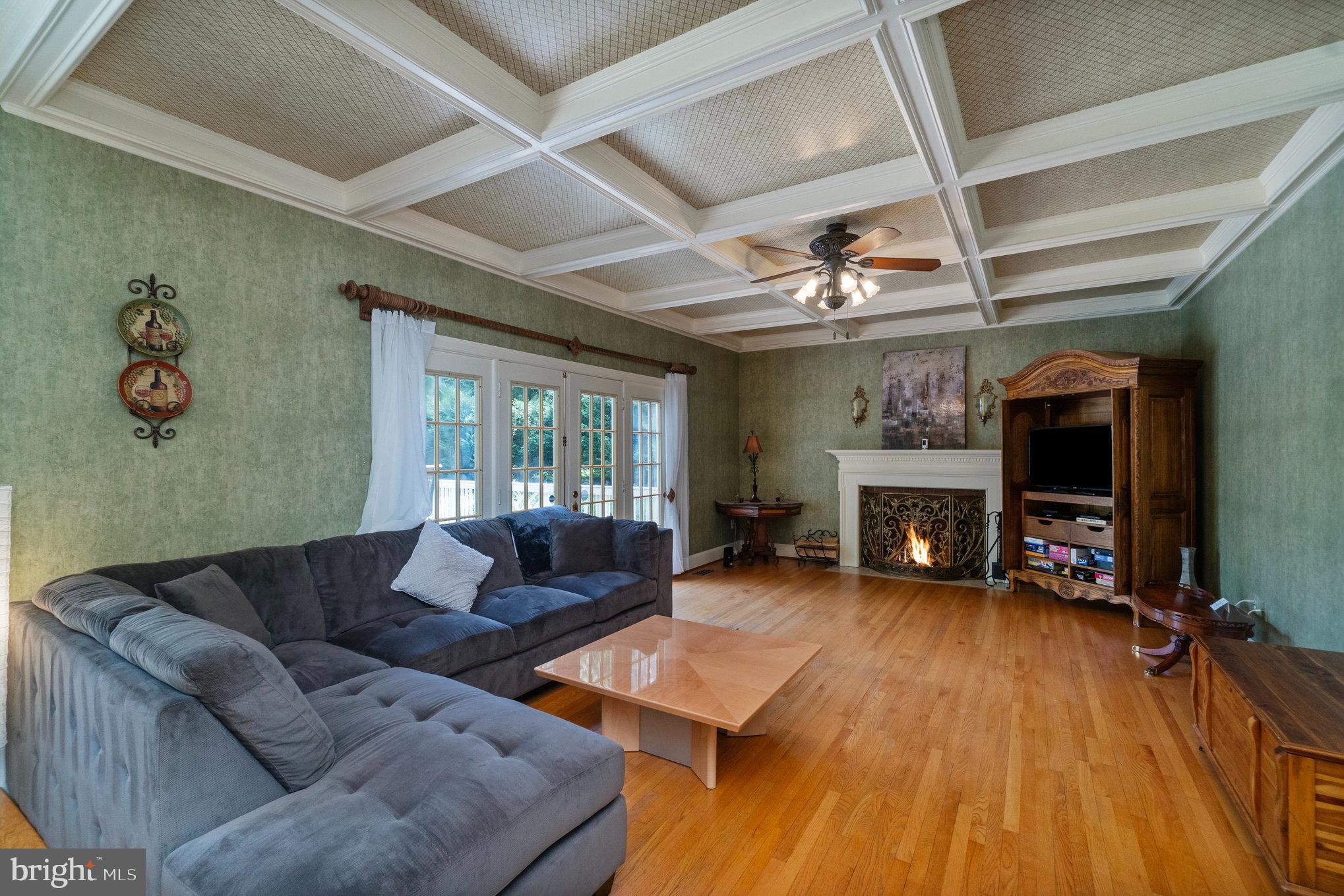 11256 Waples Mill Road Oakton, VA 22124 - Photo 14 of 60