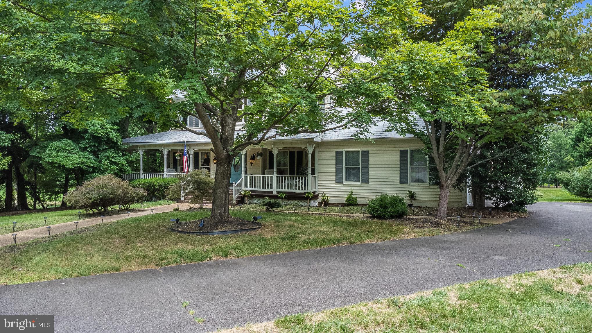 11256 Waples Mill Road Oakton, VA 22124 - Photo 2 of 60