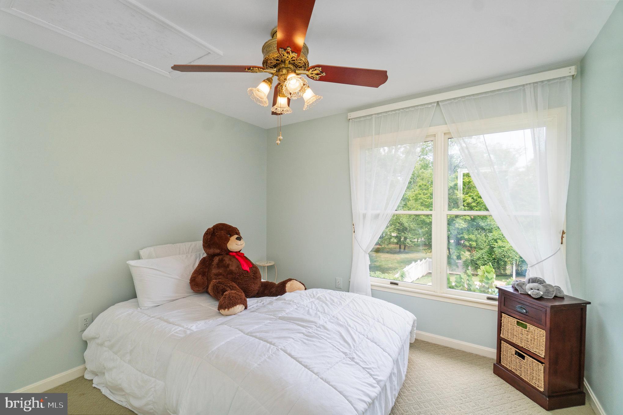 11256 Waples Mill Road Oakton, VA 22124 - Photo 33 of 60