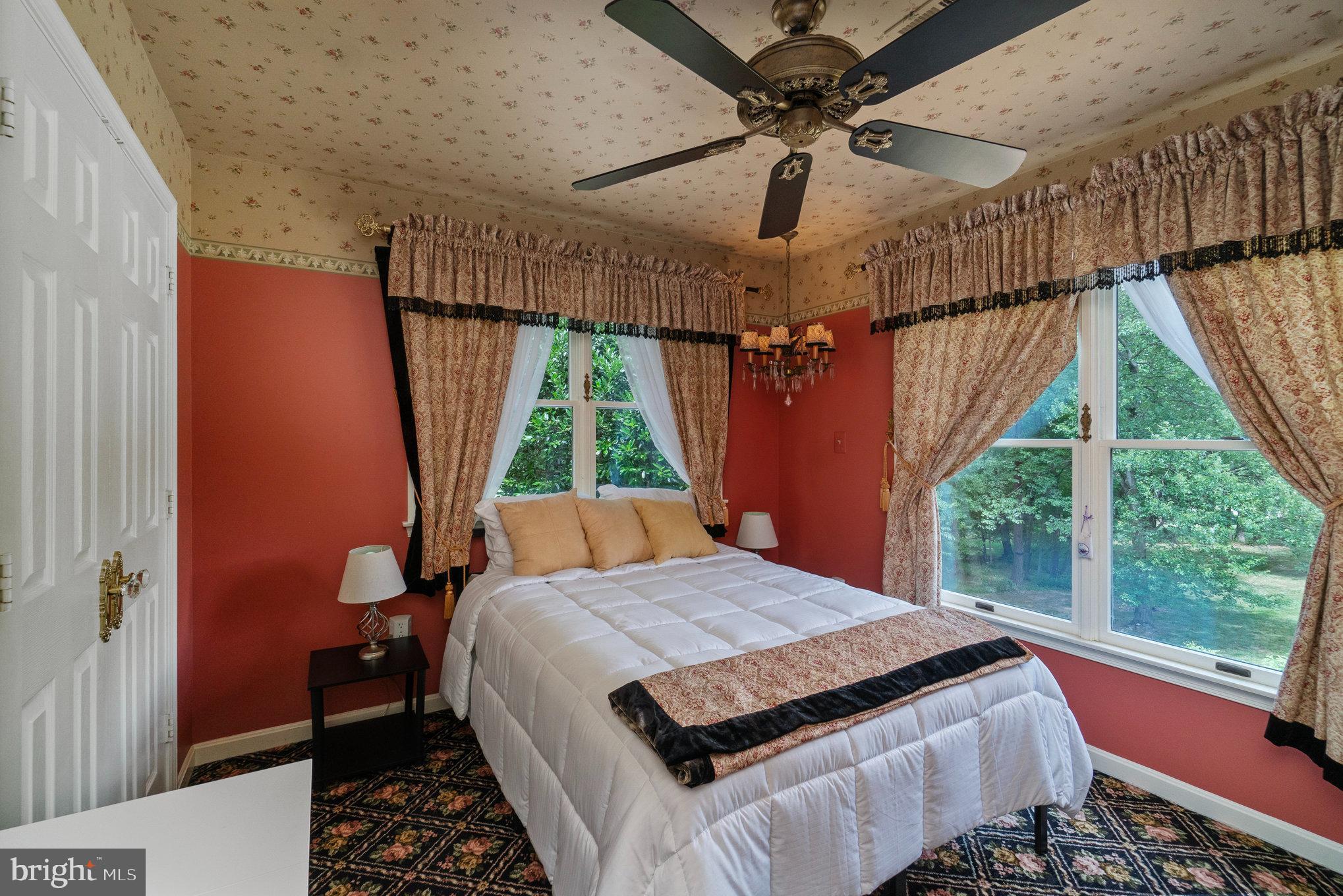 11256 Waples Mill Road Oakton, VA 22124 - Photo 35 of 60