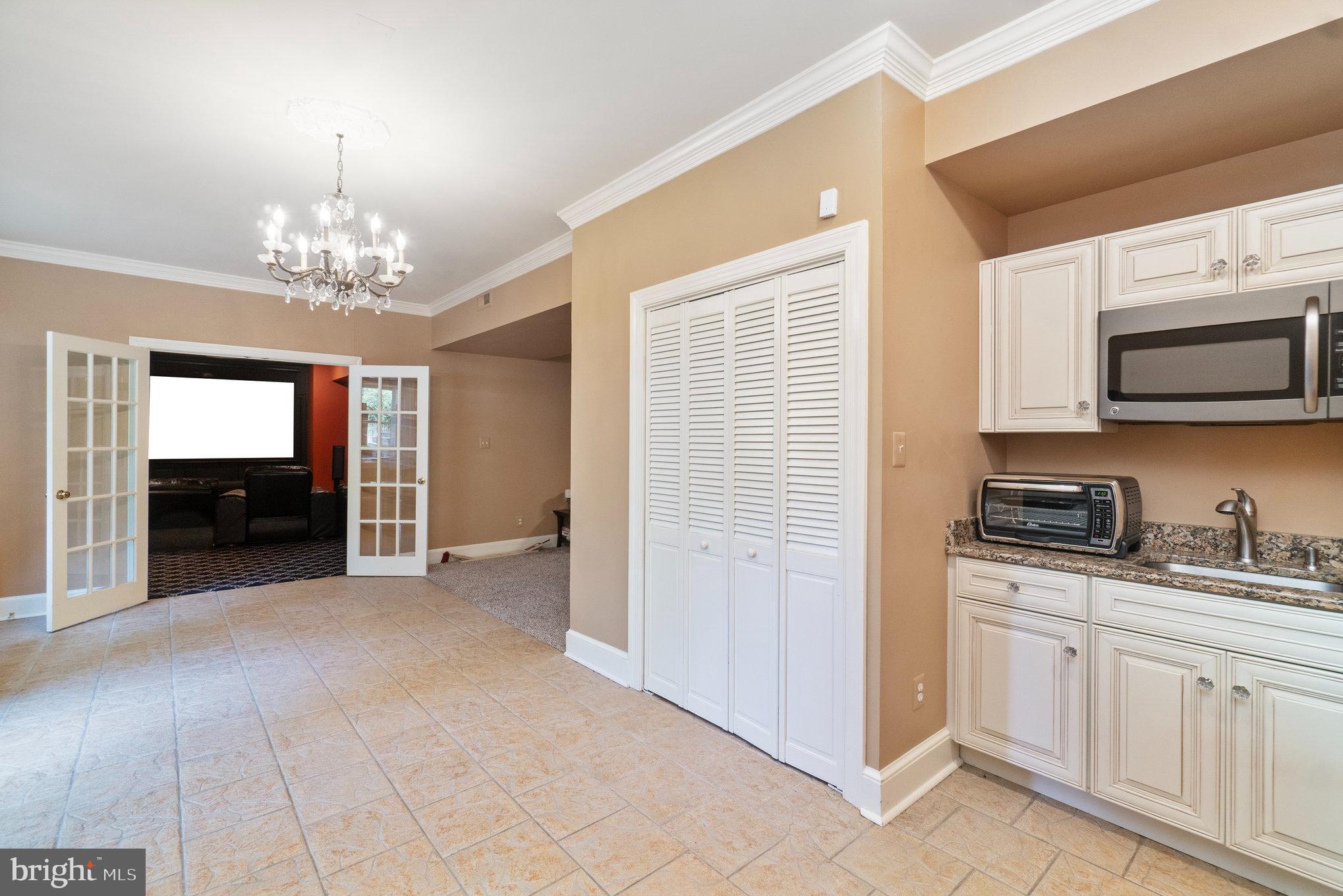 11256 Waples Mill Road Oakton, VA 22124 - Photo 43 of 60