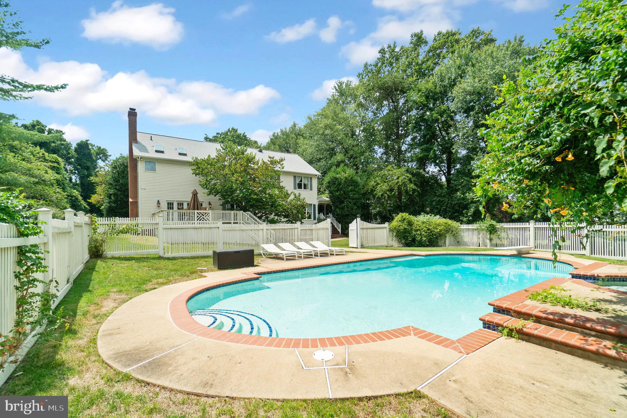 11256 Waples Mill Road Oakton, VA 22124 - Photo 50 of 60