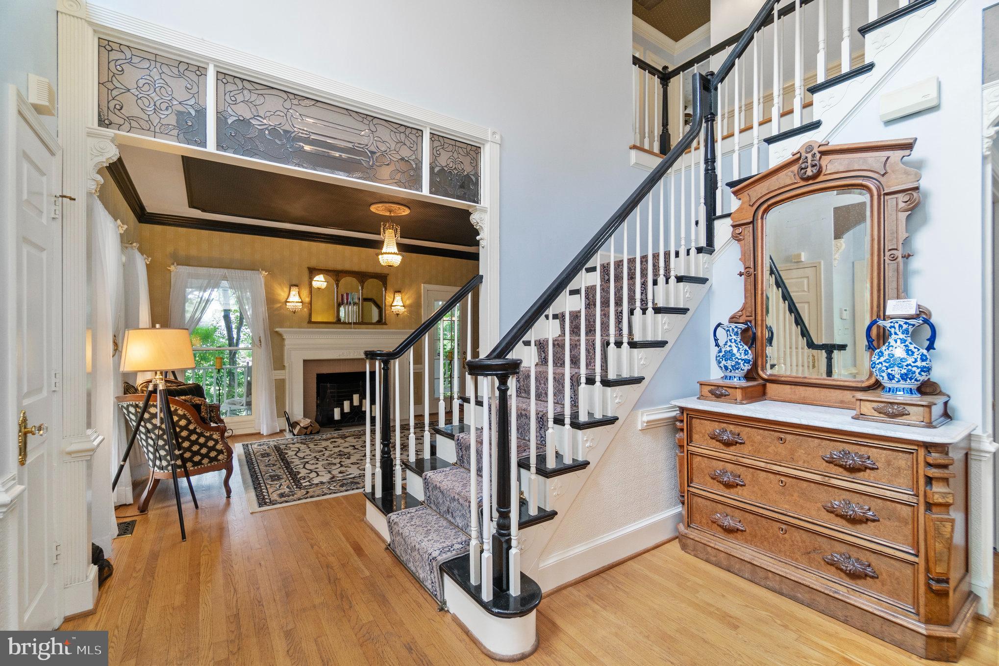 11256 Waples Mill Road Oakton, VA 22124 - Photo 9 of 60