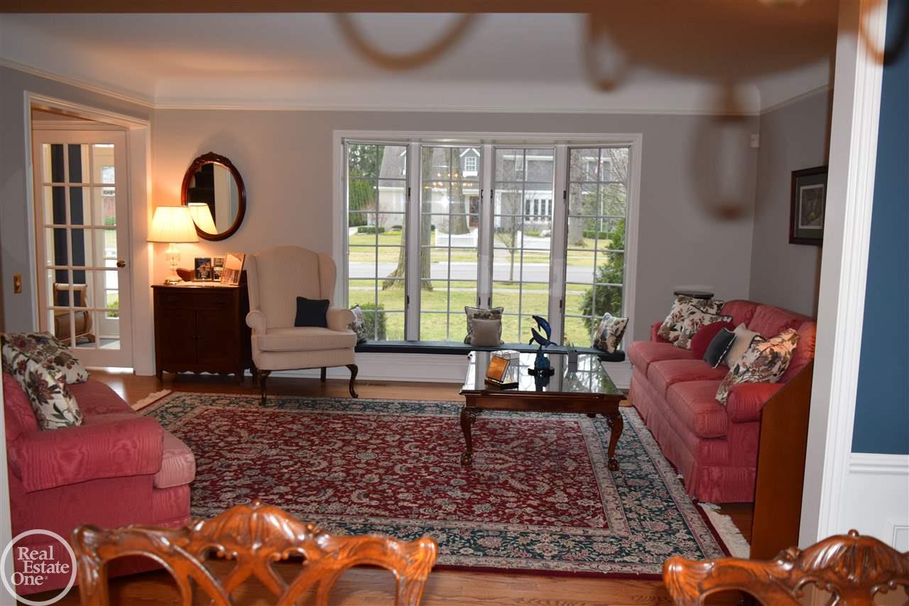 306 Cloverly Road Grosse Pointe Farms, MI 48236 - Photo 7 of 45