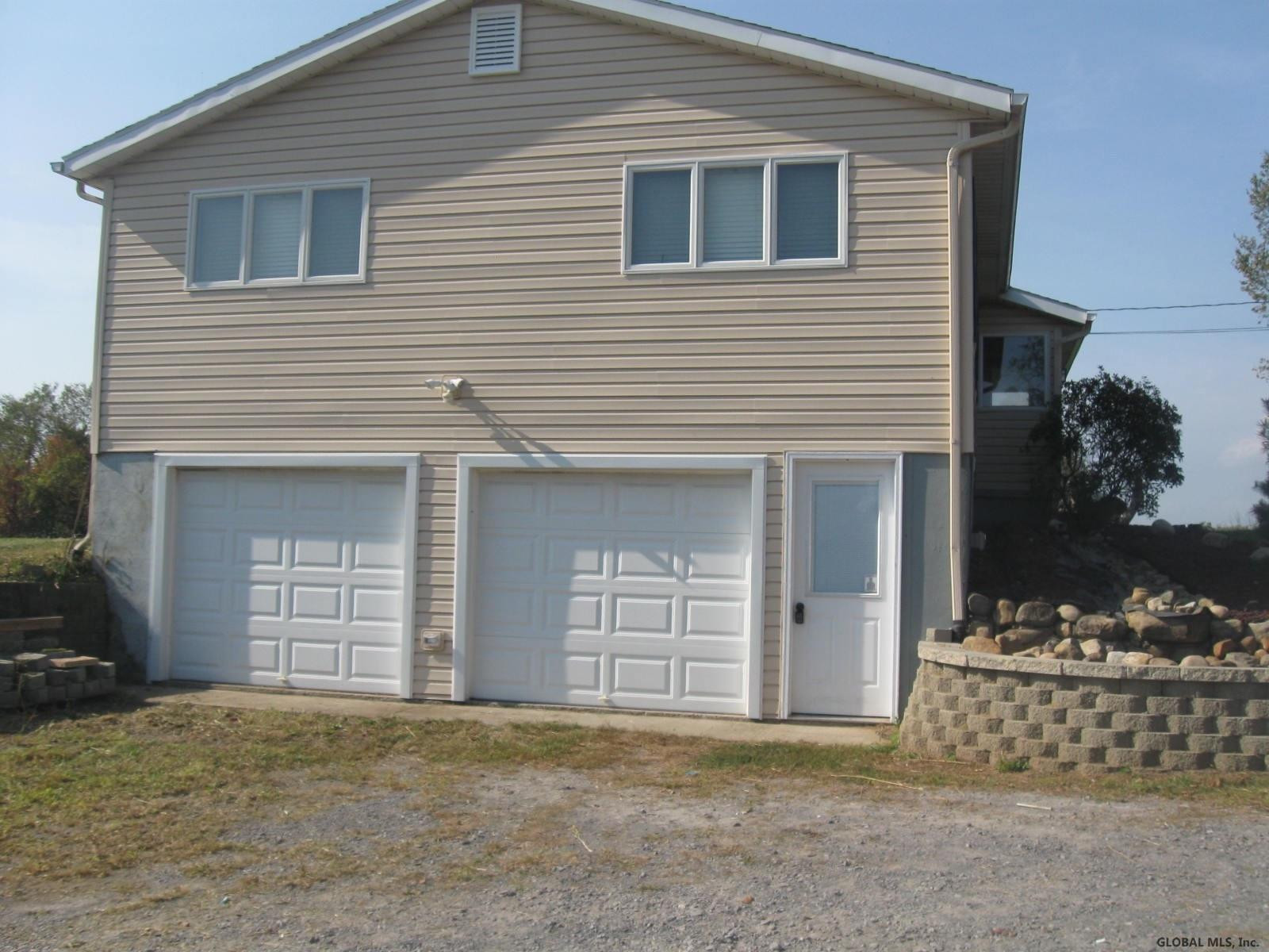185 Middleline Road Ballston, NY 12020 - Photo 2 of 24 Photo 2