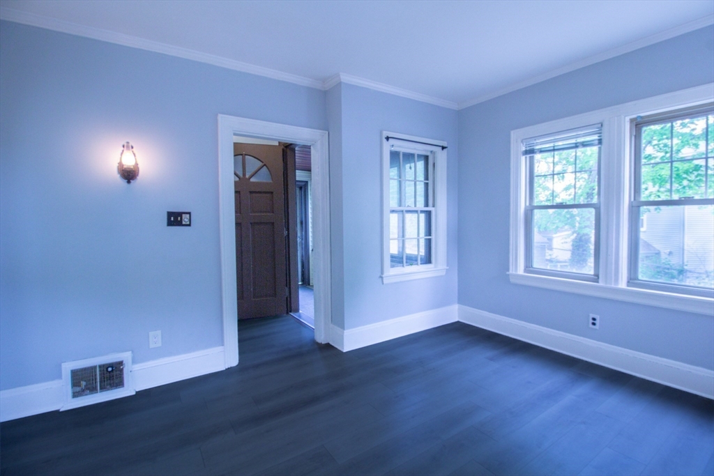56 Raddin Grove Avenue Lynn, MA 01905 - Photo 12 of 33
