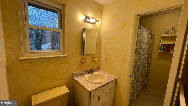 $299,900 | 10 Cedar Hill Drive, Sicklerville, NJ 08081