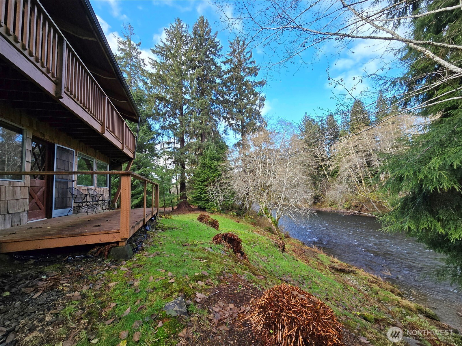 1405 Merchants Road Forks, WA 98331 - Photo 2 of 33