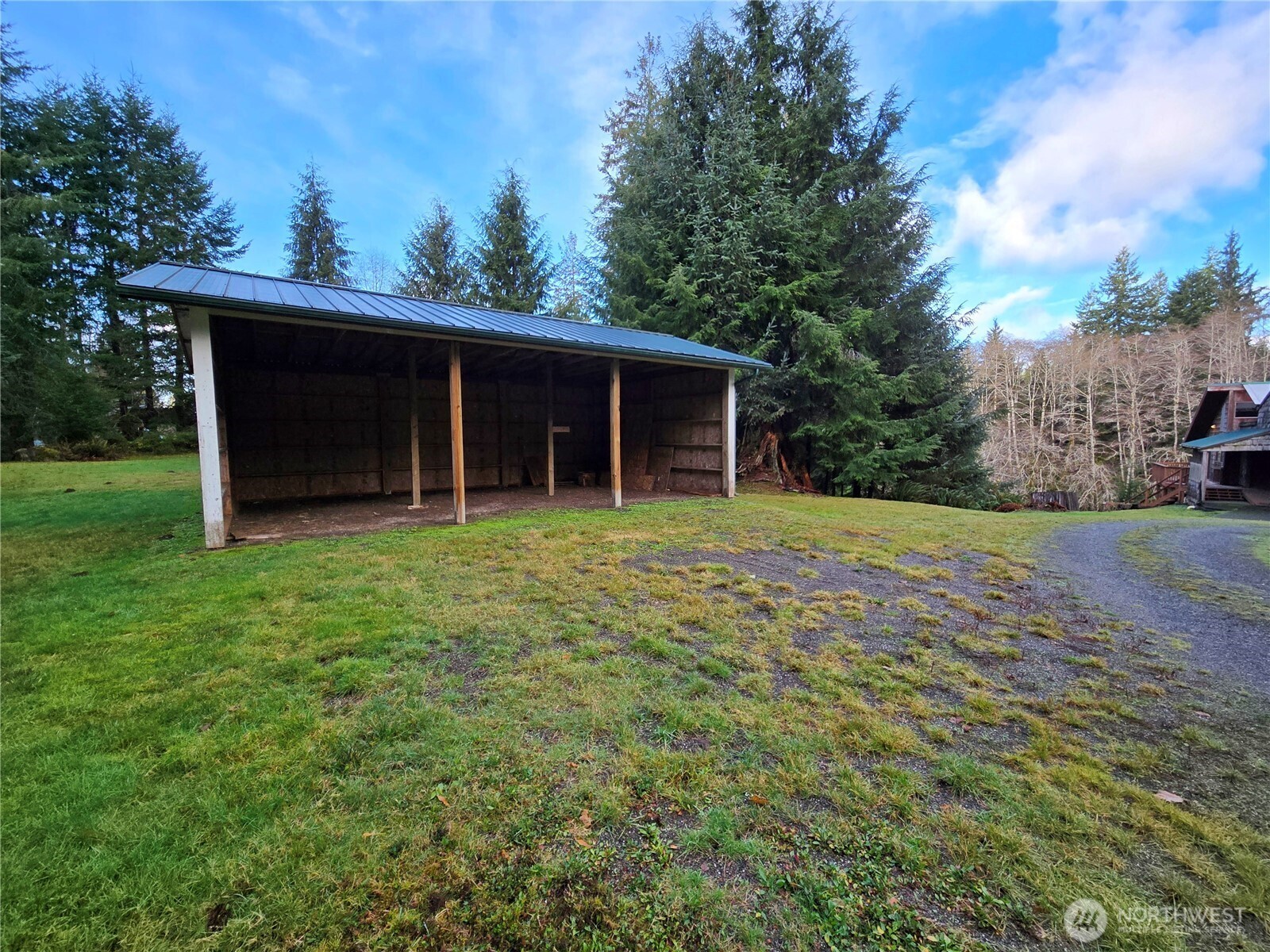 1405 Merchants Road Forks, WA 98331 - Photo 5 of 33