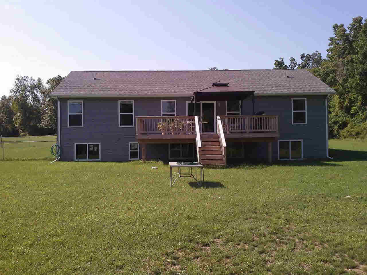 9215 Hogan Road Fenton, MI 48430 - Photo 2 of 19 21198420-1.JPG