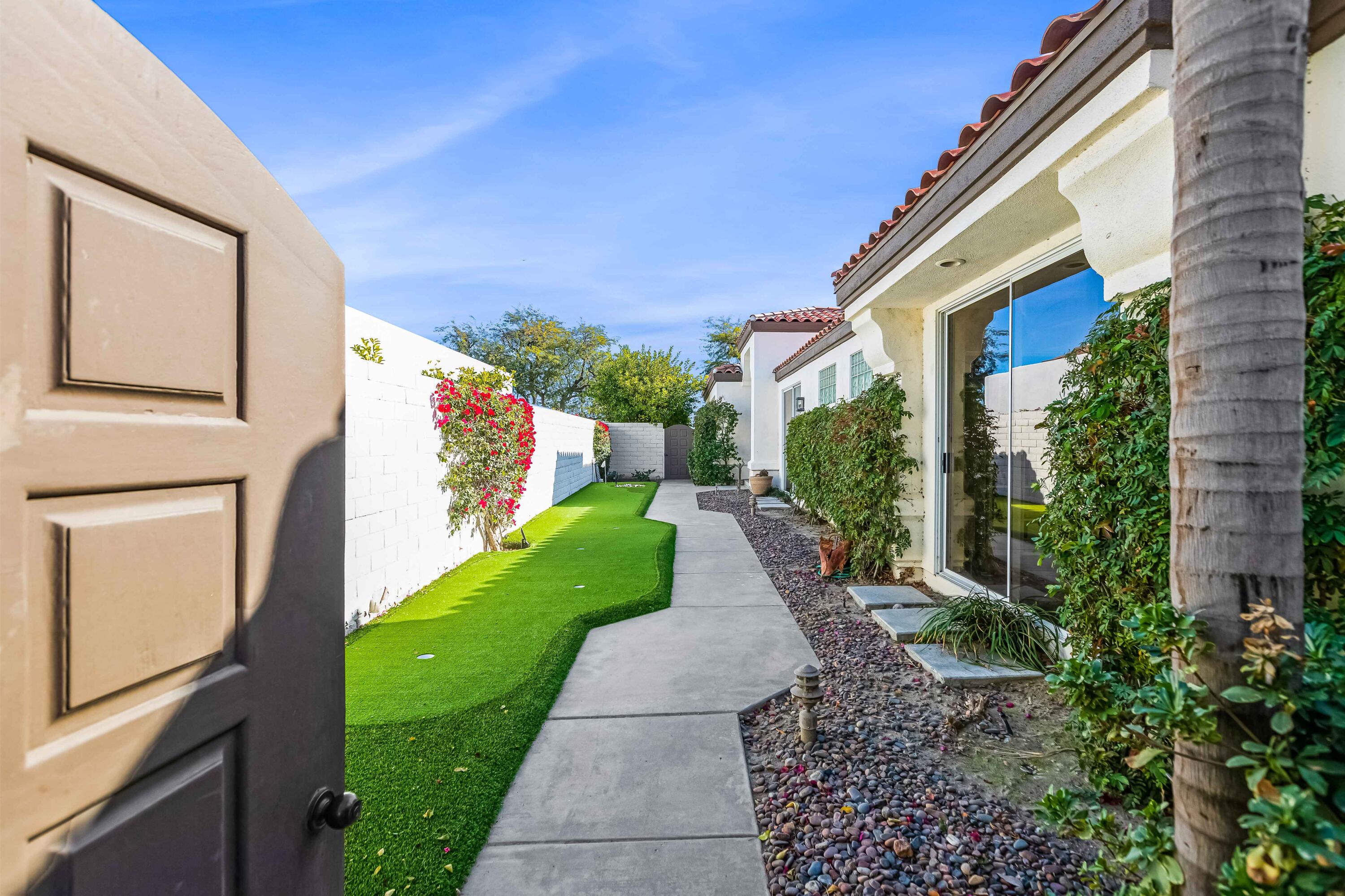 57600 Interlachen La Quinta, CA 92253 - Photo 10 of 87 A78I1674