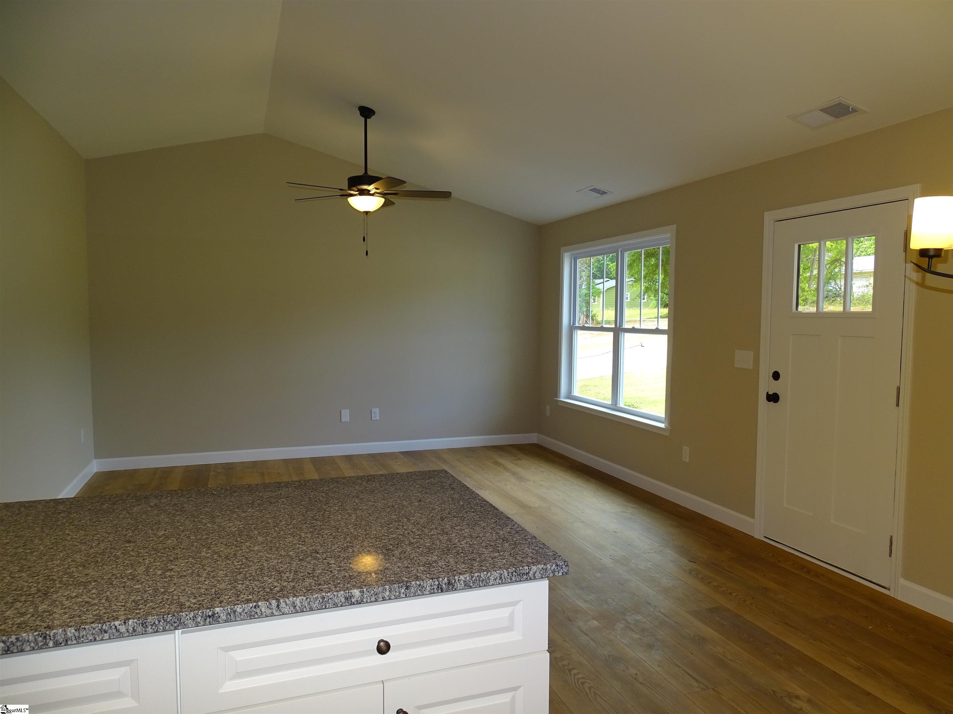 242-246 Brewton Road Spartanburg, SC 29301 - Photo 6 of 36