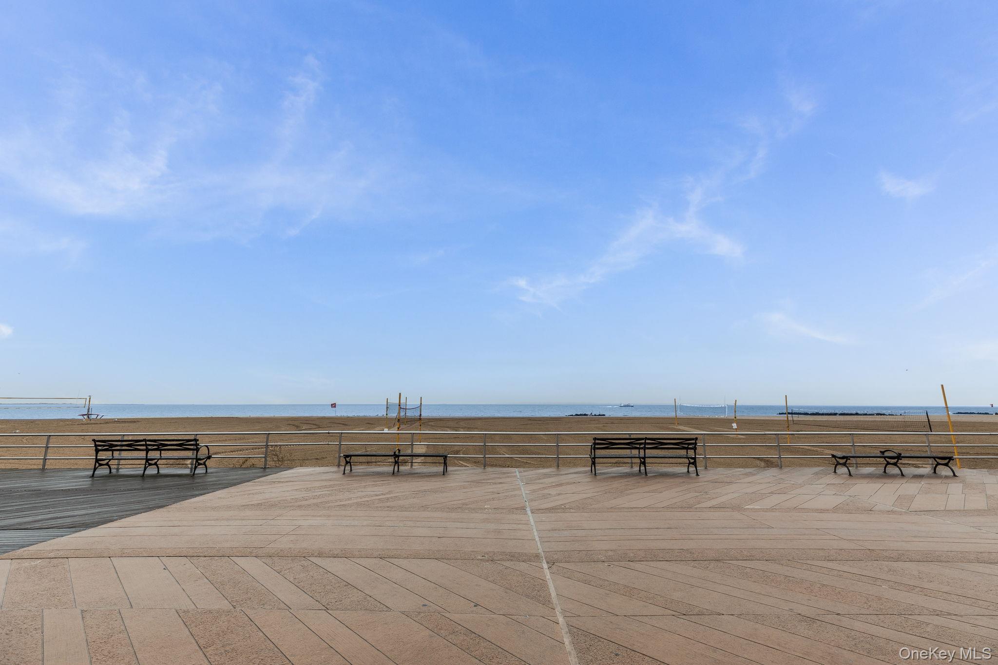 40 Brighton 1st Road, Unit 3J Brooklyn, NY 11235 - Photo 21 of 23 Wooden deck with a water view