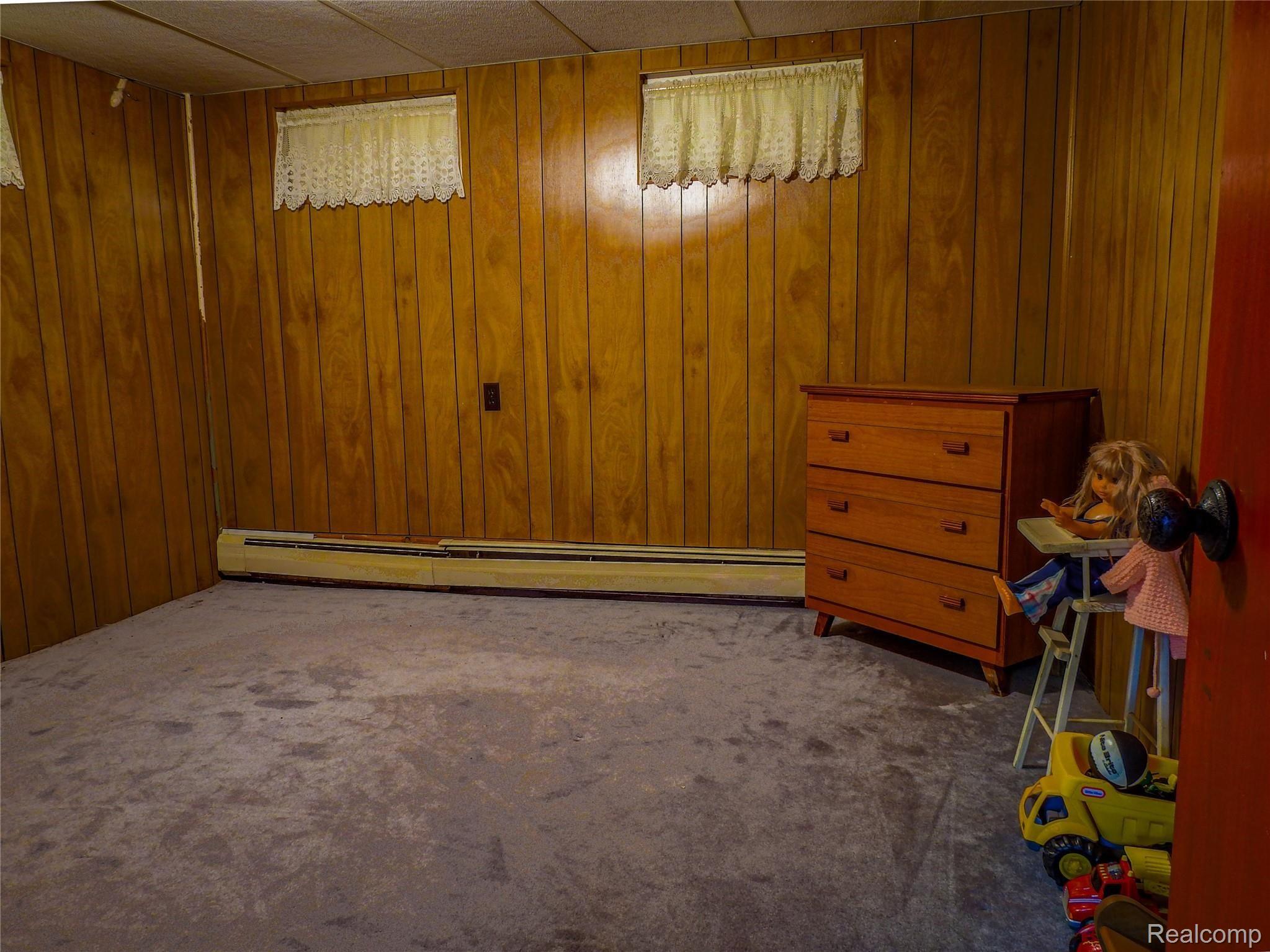 8137 Silver Lake Road Linden, MI 48451 - Photo 12 of 15 8137 Silver Lake Rd (161)-HDR.jpg