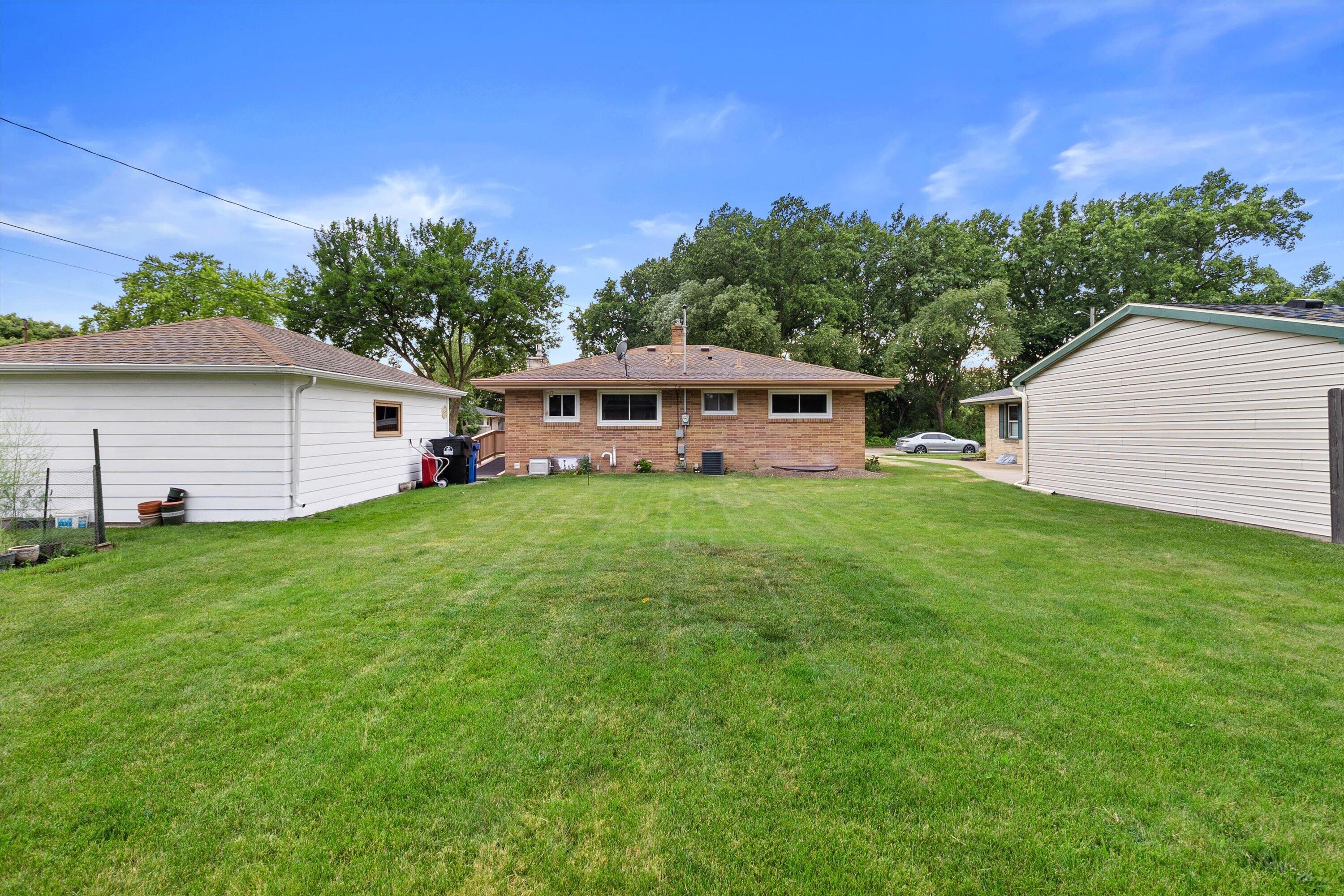 3801 Charles Street Racine, WI 53402 - Photo 21 of 28 7-E6A9287
