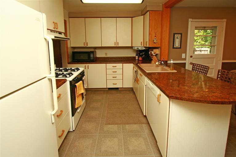 2930 Wellington Road Kalamazoo, MI 49008 - Photo 5 of 15 Additional Photo