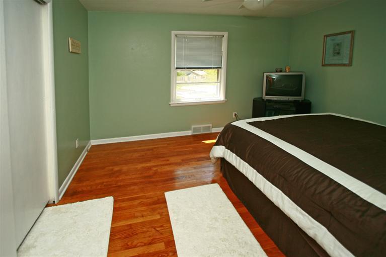 2930 Wellington Road Kalamazoo, MI 49008 - Photo 9 of 15 Additional Photo